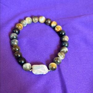 Elegant Beaded Bracelet with Natural Tones